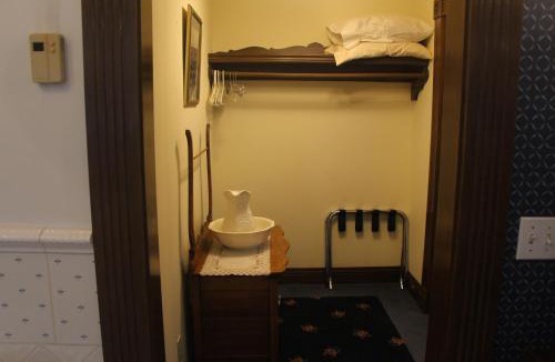 Gentry Bed & Breakfast | Apple Crest Inn