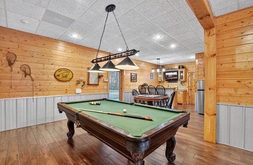 Copperhill Cabin | Astounding River View - Peaceful Seclusion, Hot Tub Soaks, Games & Fireside Sips