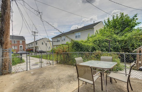 Downtown Baltimore Apartment | Baltimore Townhome Near Oriole Park w/A/c!