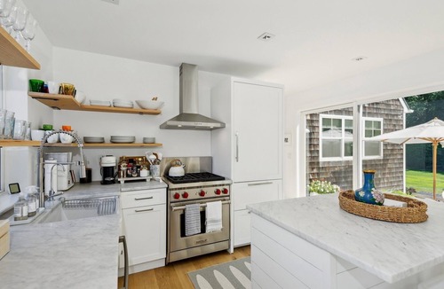 Bridgehampton House | Beautiful 3-bedroom house. Walk to town in quaint Bridgehampton!