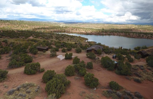 Duchesne County Cabin | Beautiful Eagle Lodge at Six Lakes Resort and Fishing Preserve
