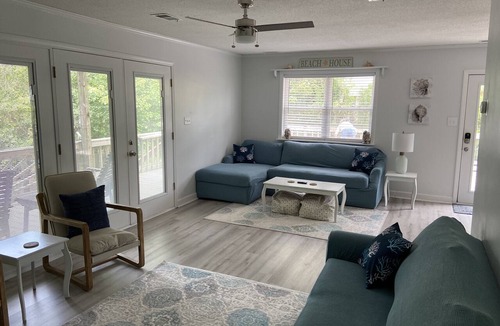 Emerald Isle House | Beautiful ocean side escape in the heart of Emerald Isle, NC
