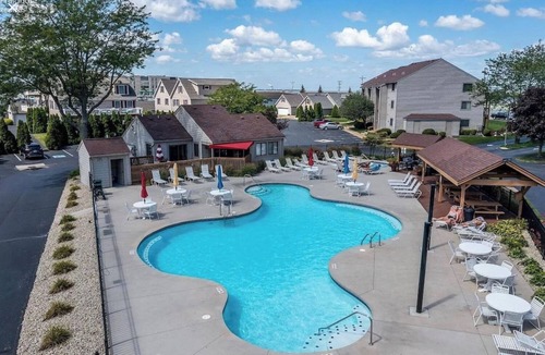 Port Clinton Condo | Beautiful Port Clinton Condo with Lake View! Short Walk to the Jet Express!