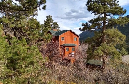 Green Mountain Falls House | Beautiful Property Nestled In Historic Green Mountain Falls - GMF Lic # 28
