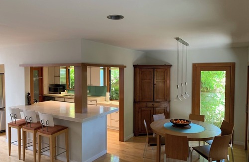 Venice House | Beautiful Zen Spa Retreat in Venice Beach California- "A Rare Gem!"