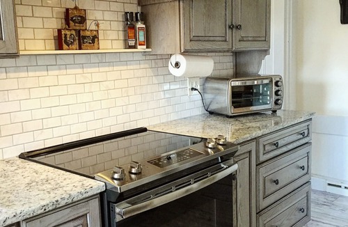 Refton House | BIG summer discount July 24-31 +FREE night. Private serene and a refreshing pool