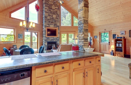 Foxfire Estates Cabin | Blue Ridge Vacation Rental w/ Decks & Views!