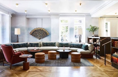 Mount Vernon Hotel | Bold Spirit: Unique Stay Near Mt Vernon Place Washington Monument & Museum