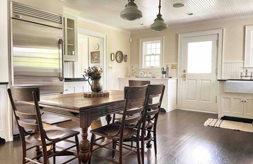 Hillsboro House | Boxwood House - Secluded Farm Retreat - Minutes from Rocky Fork Lake