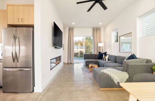 Sellwood-Moreland House | Brand New Sellwood/Moreland Contemporary