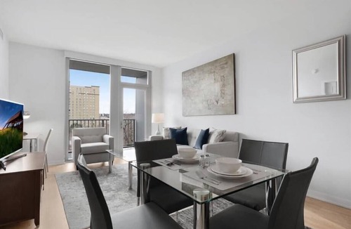 Crystal City Apartment | Bright 1BR | Ideal for Business | Balcony Apartment | Crystal City Arlington | by GLS