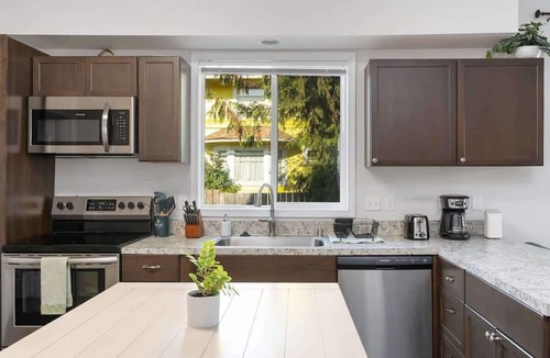 Centralia Apartment | Bright Boho Retreat | 2BR w/Natural Light & Cozy Vibes