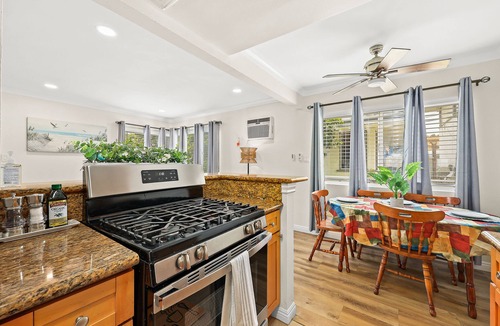 Alhambra Apartment | Bright&Cozy Getaway 10min to Downtown LA