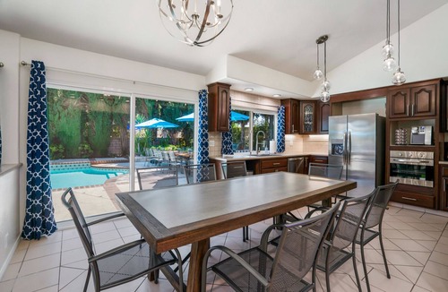 Thousand Oaks House | Bright, Fun & Peaceful House w/Heated Pool 🏖