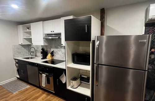 Trinidad Apartment | Bright & Private English Basement H St · Union Market · NoMa Metro