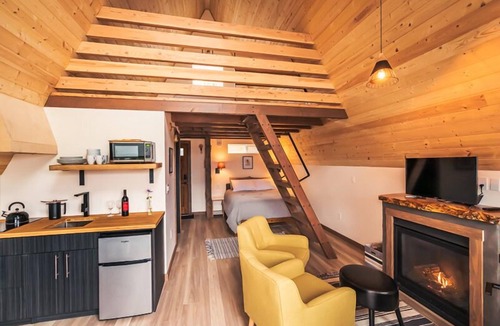 Stevenson Cabin | CABIN 1 WITH RIVER VIEW