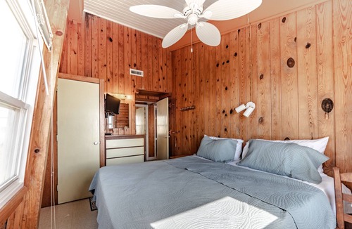 Topsail Beach House | Calypso | Oceanfront + Screened Porch!