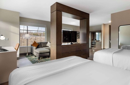 Hanover Hotel | Cambria Hotel Arundel Mills - BWI Airport