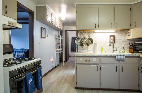 Hamburg Apartment | Carriage House between Highmark Stadium & EC Fair