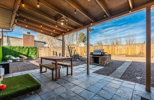 Security-Widefield House | Carson Camp Gym Workstations & Fenced Yard