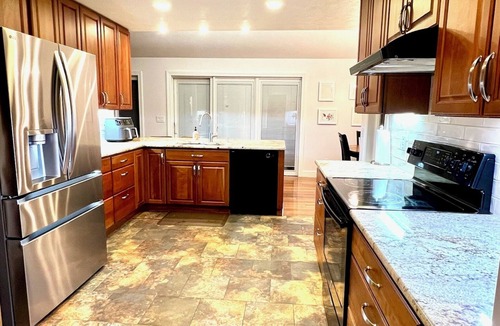 Englewood House | Centennial Charm: 4BR, 2.5BA w/Grand Primary Ensuite
