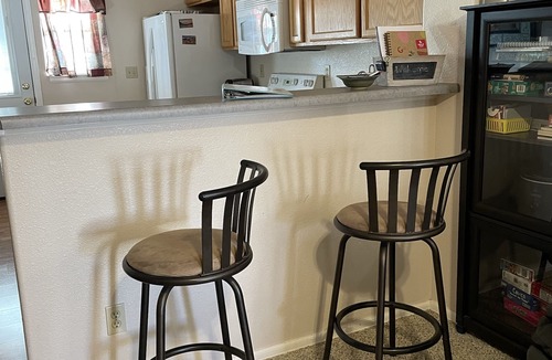 Cedaredge House | Central Cedaredge Cottage