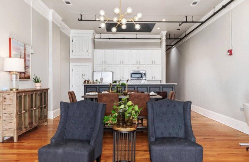 Paducah Apartment | Charming 1-bedroom apartment in the heart of historic downtown Paducah Kentucky