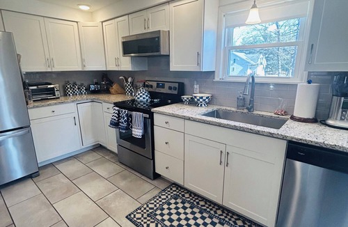 Town of Copake House | Charming 2-bedroom house in Copake with AC, WiFi. Enjoy your stay