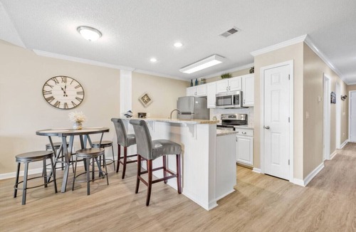 Carolina Yacht Landing Apartment | Charming 3 Bedroom on the Intracoastal Waterway