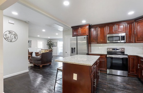 Marietta House | Charming 3bedroom 2.5 bath entire home in Marietta, Georgia