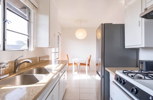 Historic Filipinotown Apartment | Charming Echo Park Studio. Pet-Friendly!