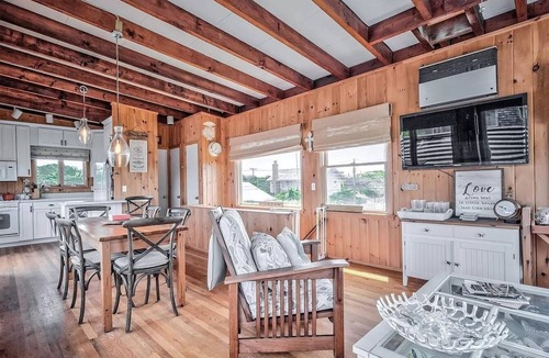 Fair Harbor House | Charming Fair Harbor 3br steps to ocean, sunset view, WiFi, A/C, outdoor shower.