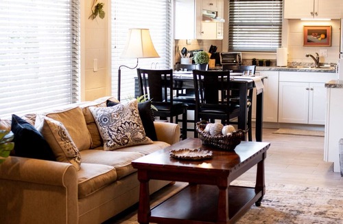 Lynn Apartment | Charming Studio Getaway Near TIEC, Tryon & Landrum