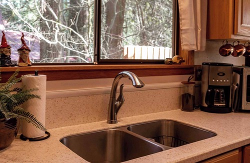 Lime Kiln House | Chase’s River Cabin Over River Deck Hot Tub