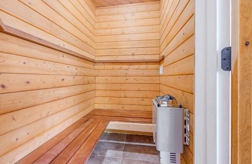 Franklin House | Chateaux-Style Franklin Retreat w/Sauna and More