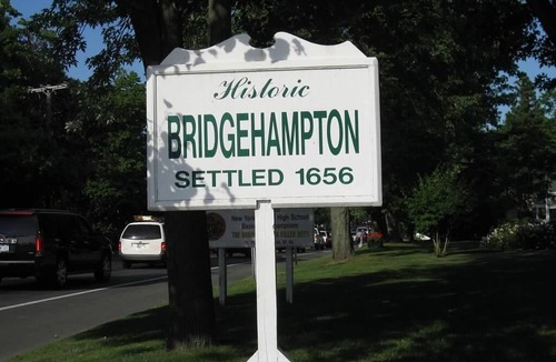 Bridgehampton House | Chic in Bridgehampton- Pickleball Free Pool Heating Fire Pit