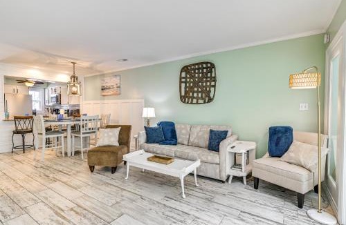 Murrells Inlet House | Chic Murrells Inlet Getaway ~ 2 Mi to Marsh Walk!