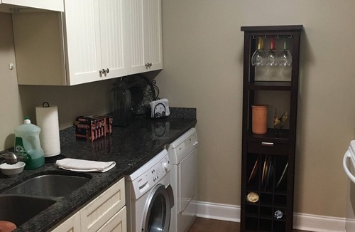 Demere Park Condo | Close to Beach & Pier. Ocean Walk. 2 Pools. 5 Star Reviews.
