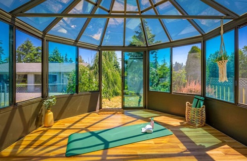 Sequim House | Combined Sequim · Spacious Farmhouse & Vintage Trailer on 5 Acres