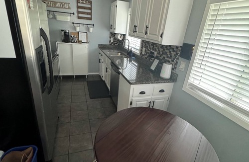 Minneapolis House | Come stay, relax and unwind at this centrally-located home in Willard Hay.