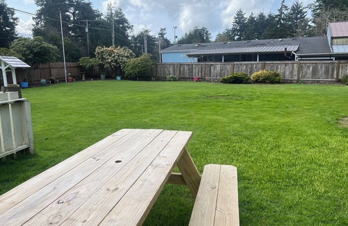 Barview House | Comfortable 3Bdr 2Bth home great for all guests. Even room to park the boat!