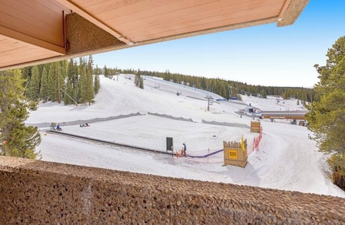 Copper Mountain Condo | Comfortable condo with ski lift views, shared fitness room, gas fireplace, & W/D