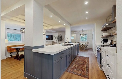 Waitsfield Condo | Comfortable condo w/mountain & ski views, central a/c, shared patio & BBQ