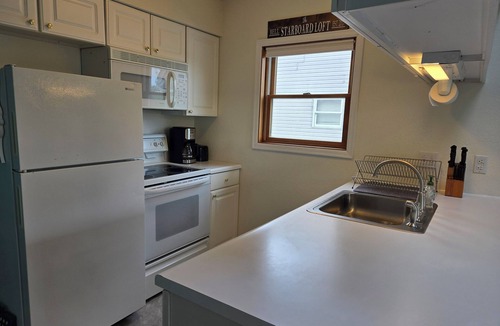 Oak Harbor Condo | COMFORTABLE LAKE ESCAPE PERFECT FOR FAMILIES, FISHERMAN, BIRDERS & SHOOTERS