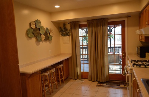 Aspen Hill House | Comfy, Serene Home on Quiet Cul de Sac, Private backyard pool Lic # STR23-00110
