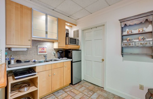 Long Green Apartment | Cozy Cockeysville Retreat w/Furnished Deck!