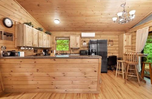 Maggie Valley House | Cozy Stream True Log Cabin w/Hot Tub Near SMNP