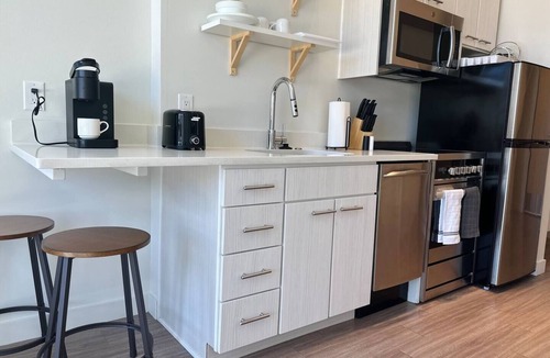 Cole Apartment | Cozy Studio in Rino
