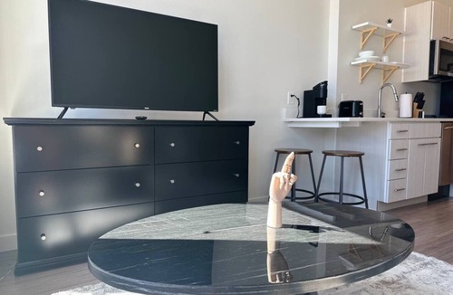 Cole Apartment | Cozy Studio in Rino