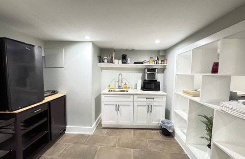 Brookland Apartment | COZY Updated Basement in DC Near Metro